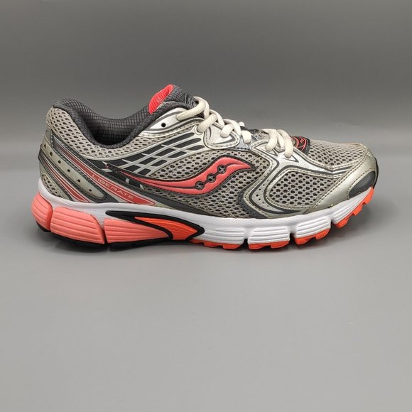 saucony women's liberate running shoes